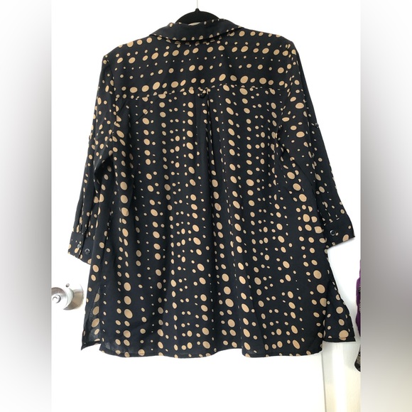 L Black & Tan Polkadot Button Down Blouse - Picture 2 of 12